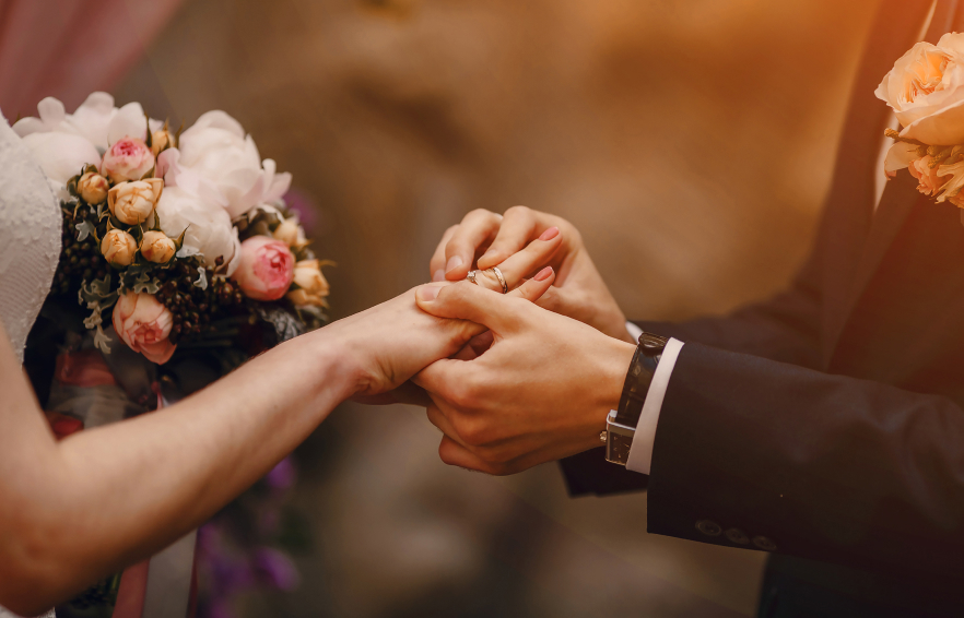 Carousel Desktop Gold