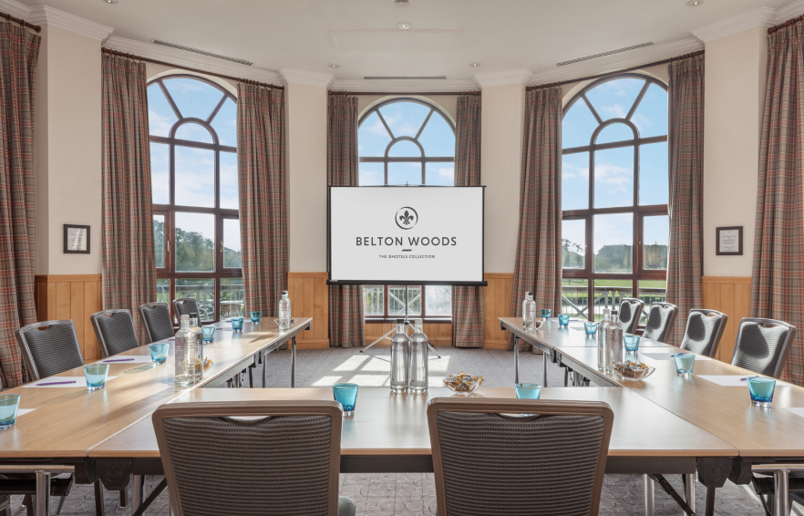 Willowcarousel Desktop The Willow Room Ushape 1 Carousel