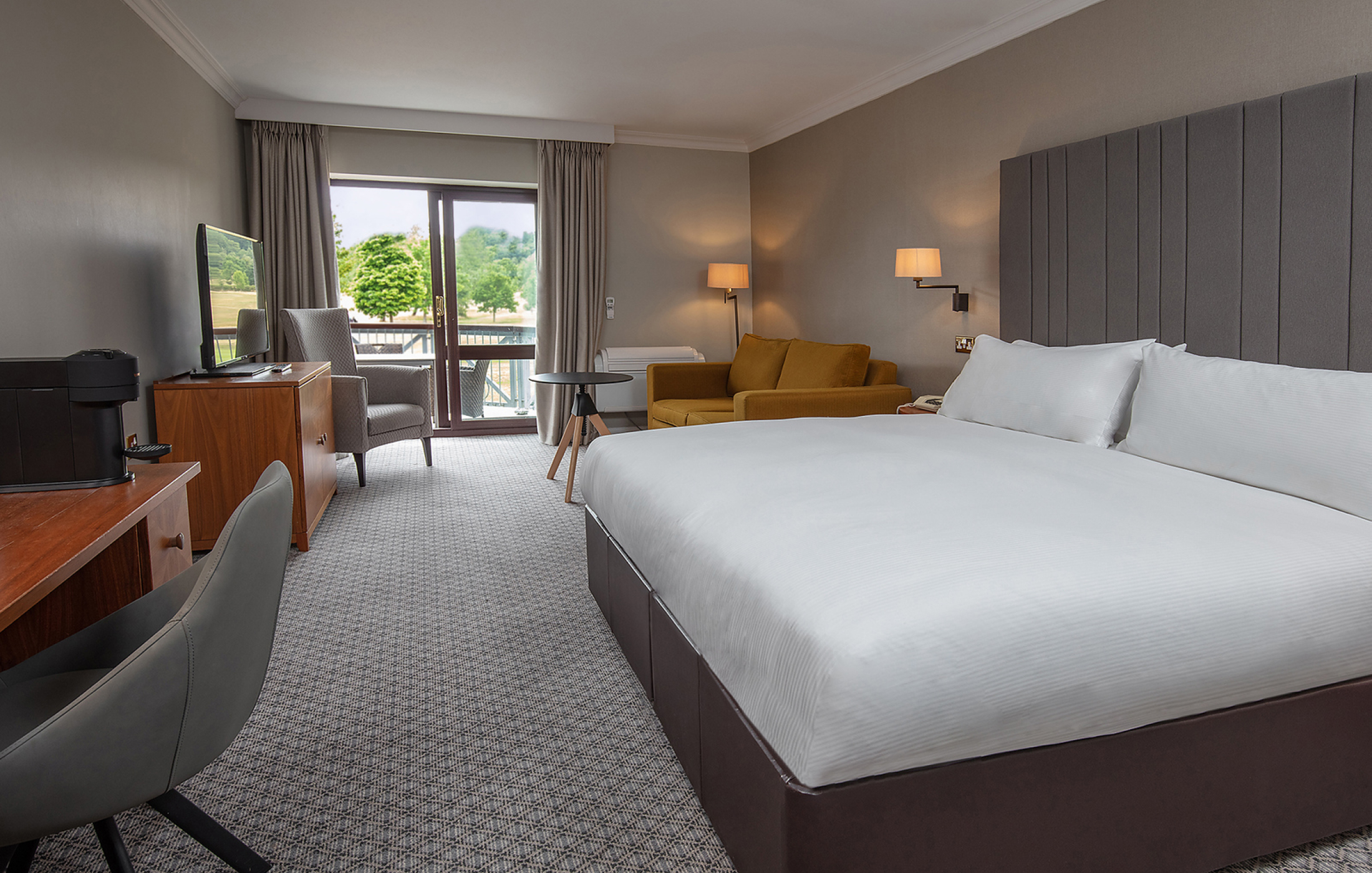 Beltonwoods Gallery Rooms Featureking 05