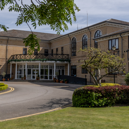 <p>HOTEL ENTRANCE</p>