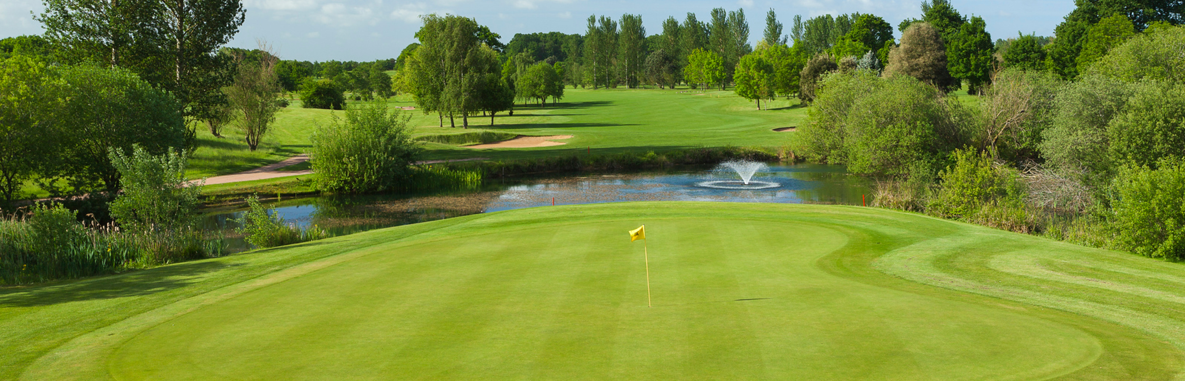 <p><em>Early Bird </em><em>2027 Golf Breaks</em></p> image