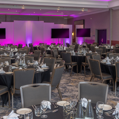 <p>The Major Oak Suite</p>
<p>Dinner Cabaret</p>