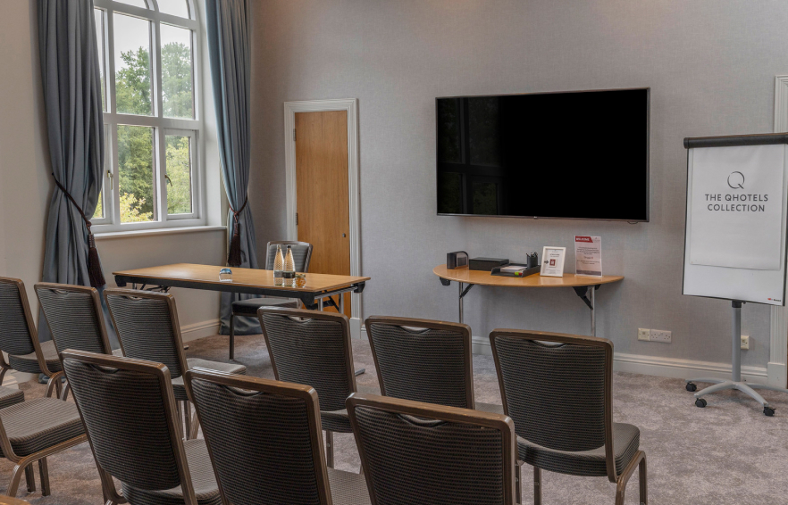 Cedar Carousel Desktop The Cedar Suite Theatre 3 Carousel