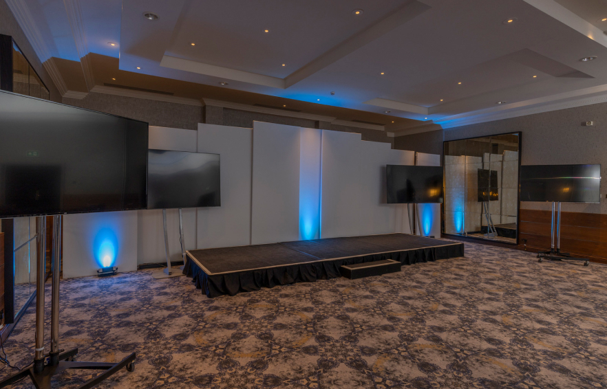 Themajoroak Carousel Desktop The Major Oak Theatre 6 Carousel