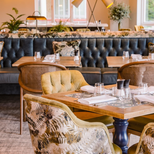 <p>BELTON WOODS BAR &amp; GRILL</p>